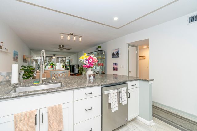 2600 NE 1st Lane 104, Boynton Beach, FL 33435