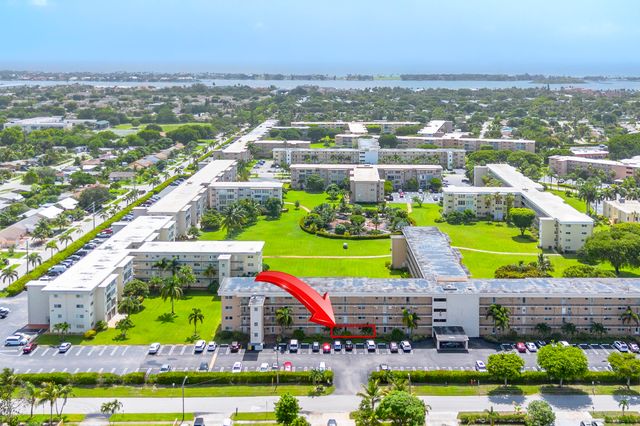 2600 NE 1st Lane 104, Boynton Beach, FL 33435