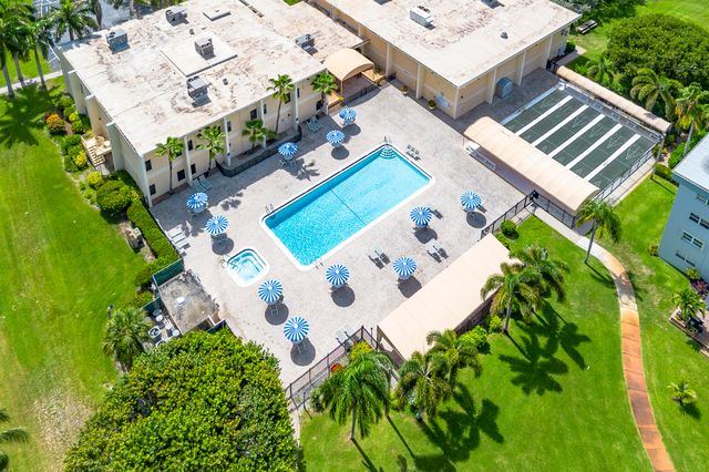 2600 NE 1st Lane 104, Boynton Beach, FL 33435