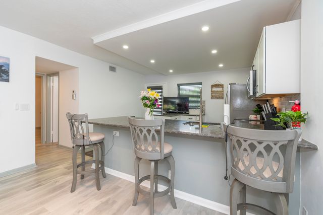 2600 NE 1st Lane 104, Boynton Beach, FL 33435