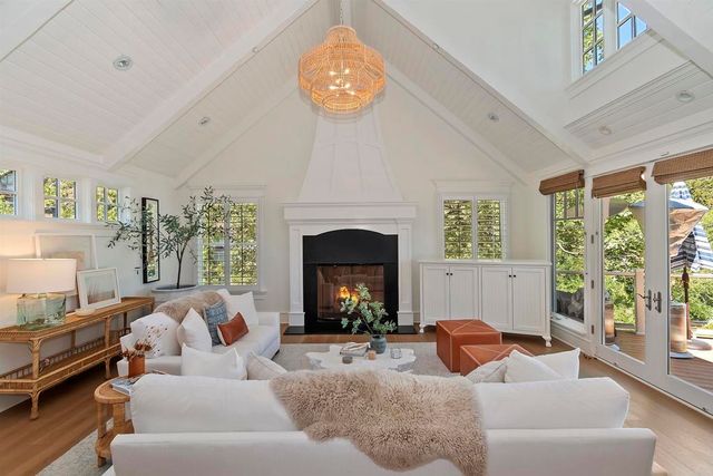 27567 W Shore Road, Lake Arrowhead, CA 92352