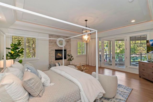 27567 W Shore Road, Lake Arrowhead, CA 92352