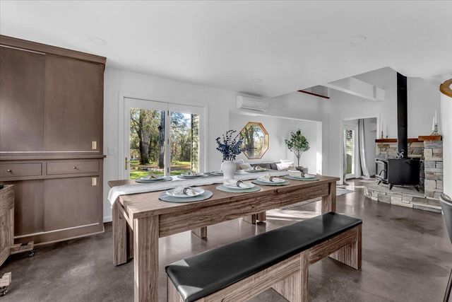 15745 Montgomery Ranch Road, Redding, CA 96001