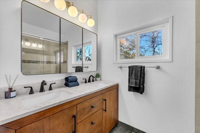 15745 Montgomery Ranch Road, Redding, CA 96001