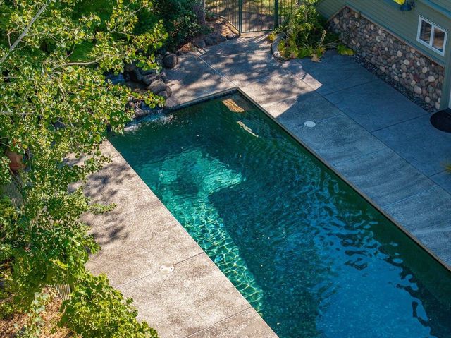 15745 Montgomery Ranch Road, Redding, CA 96001