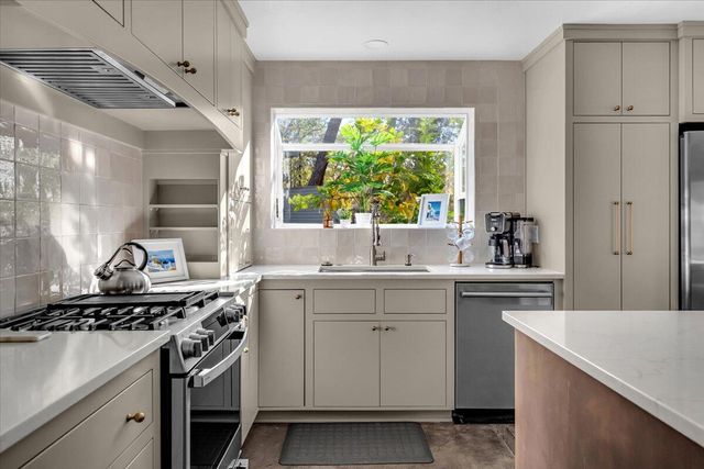 15745 Montgomery Ranch Road, Redding, CA 96001