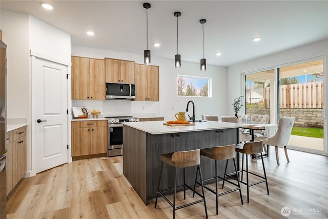 2883 Oleander Lane, Blaine, WA 98230