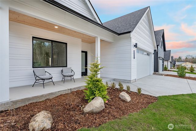 2883 Oleander Lane, Blaine, WA 98230