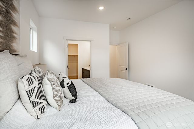 2883 Oleander Lane, Blaine, WA 98230