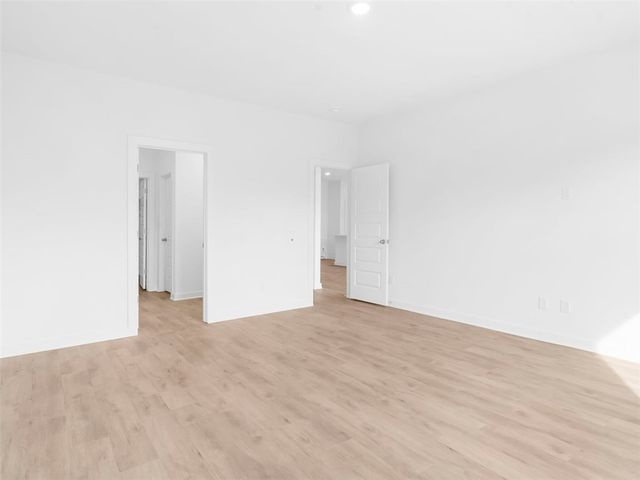 435 S Neon Avenue, Fayetteville, AR 72704