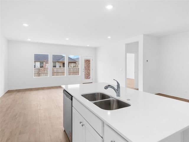 435 S Neon Avenue, Fayetteville, AR 72704