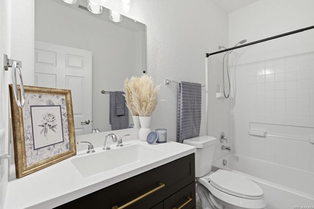 5902 CIELO RNCH, San Antonio, TX 78218