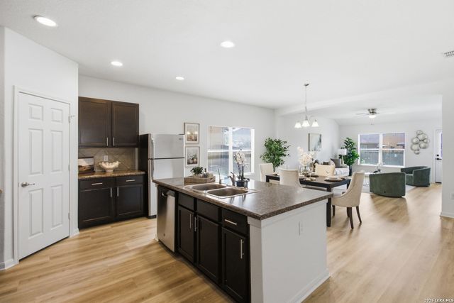 5902 CIELO RNCH, San Antonio, TX 78218