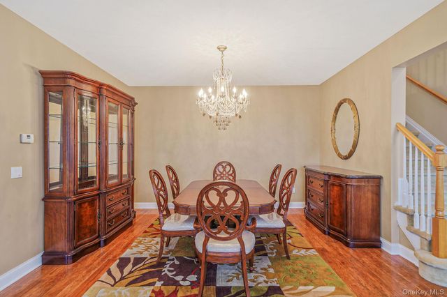 11 Ovation Place, Eastport, NY 11941