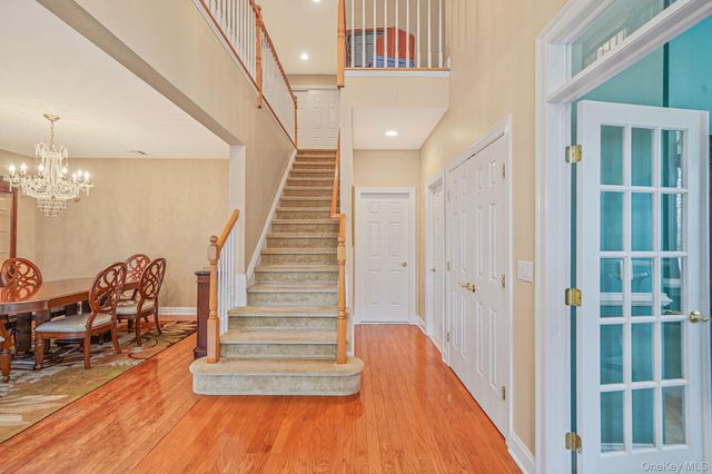 11 Ovation Place, Eastport, NY 11941