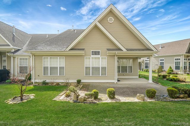 11 Ovation Place, Eastport, NY 11941