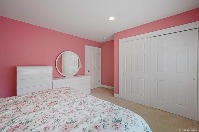 11 Ovation Place, Eastport, NY 11941