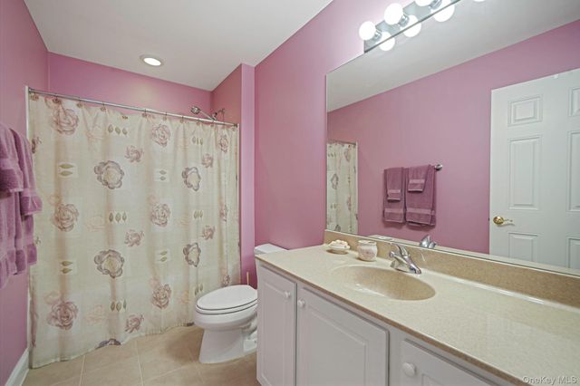 11 Ovation Place, Eastport, NY 11941