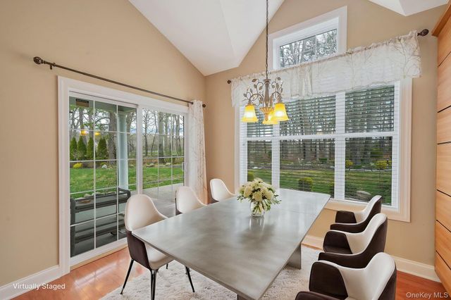 11 Ovation Place, Eastport, NY 11941