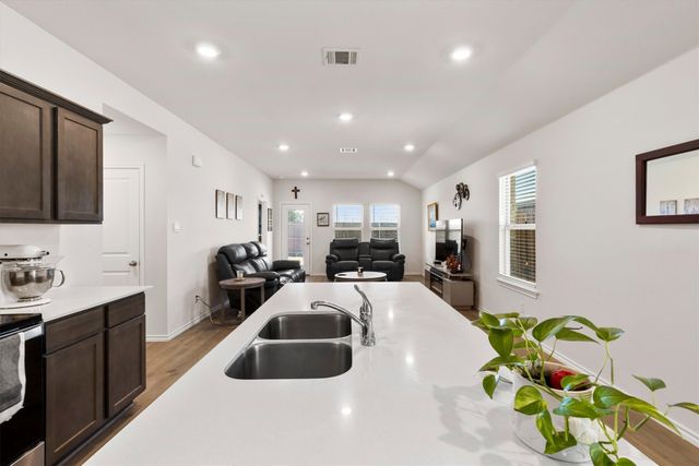 1904 Bailer Way, Royse City, TX 75189