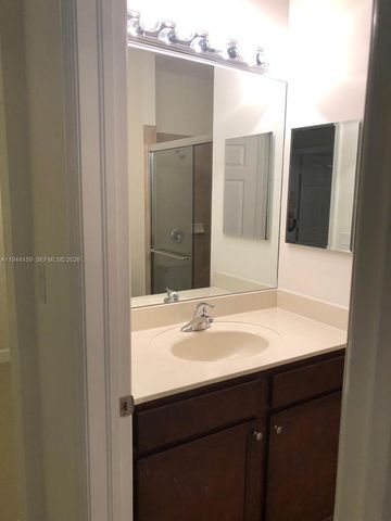 15400 SW 176th Ln, Miami, FL 33187