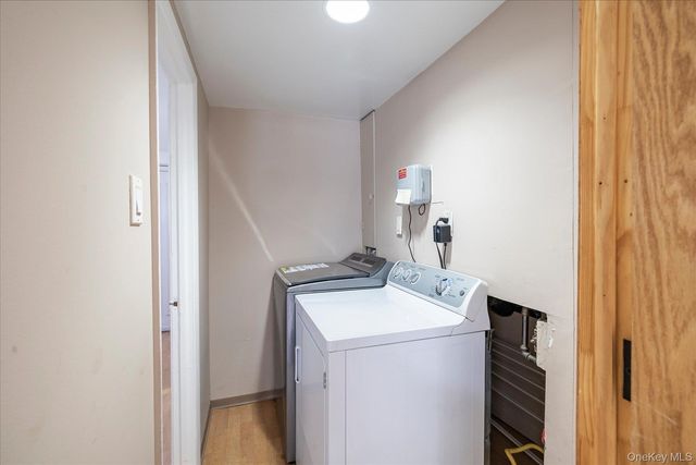 21 Soloff Boulevard, Inwood, NY 11096