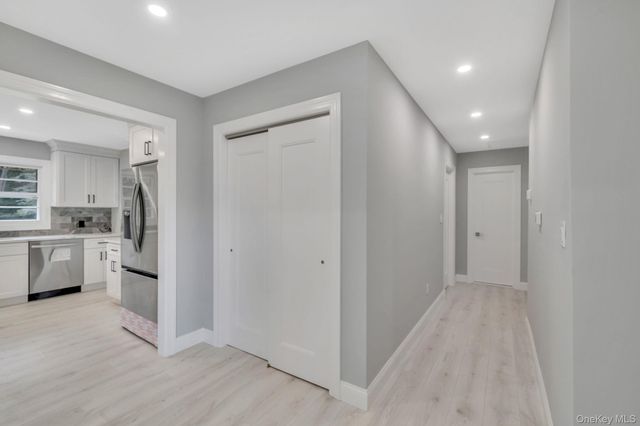 827 Aberdeen Road, Bay Shore, NY 11706