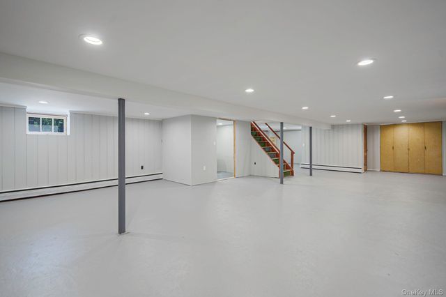 827 Aberdeen Road, Bay Shore, NY 11706