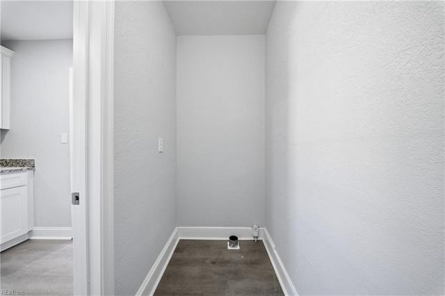 2300 Courtney AVE, Norfolk, VA 23504