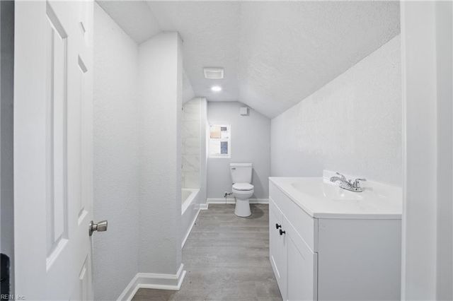 2300 Courtney AVE, Norfolk, VA 23504