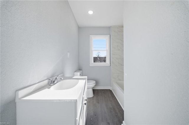 2300 Courtney AVE, Norfolk, VA 23504