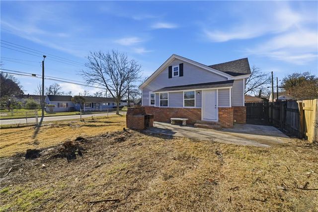 2300 Courtney AVE, Norfolk, VA 23504