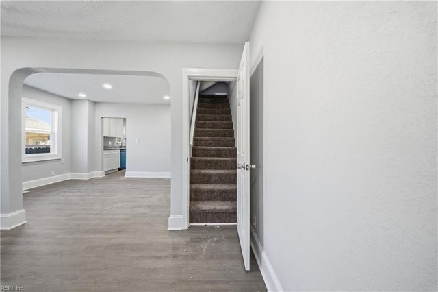 2300 Courtney AVE, Norfolk, VA 23504