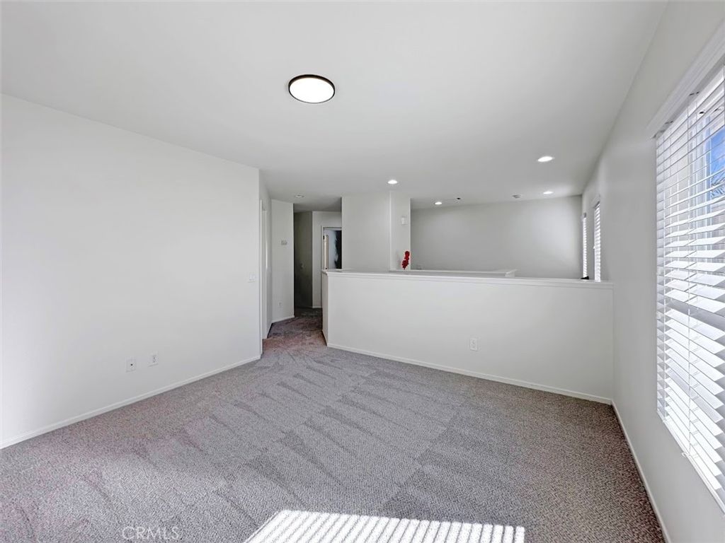 Image 11 of property listing at 35610 Denver, Winchester, CA 92596