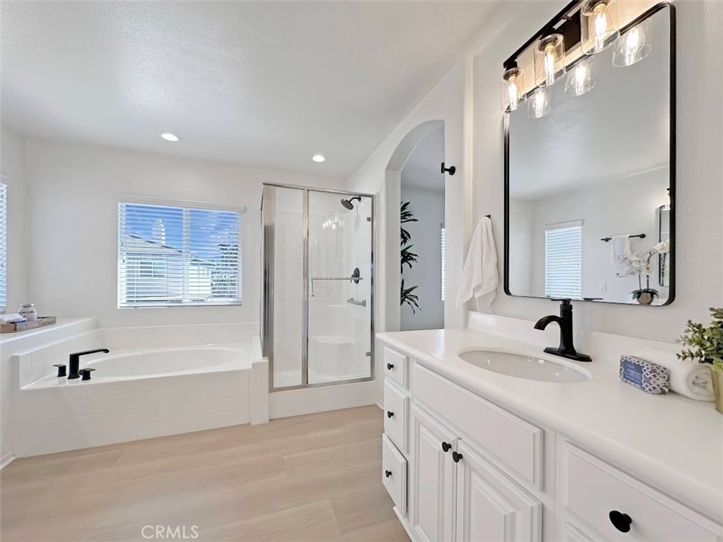 Image 23 of property listing at 35610 Denver, Winchester, CA 92596