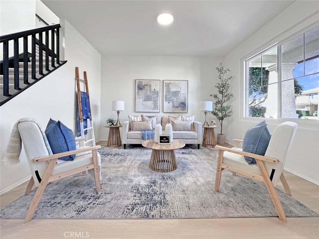 Image 4 of property listing at 35610 Denver, Winchester, CA 92596