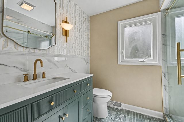 1120 Summit Hills Lane, Naperville, IL 60563