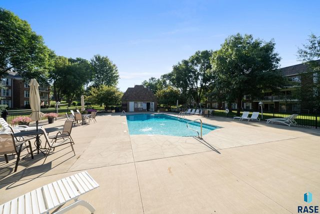 2501 S Kiwanis Ave Avenue 210, Sioux Falls, SD 57105