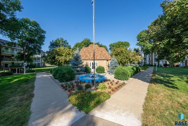 2501 S Kiwanis Ave Avenue 210, Sioux Falls, SD 57105