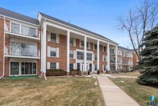 2501 S Kiwanis Ave Avenue 210, Sioux Falls, SD 57105