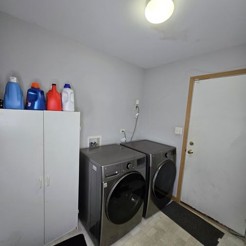 22901 Westwind Drive, Richton Park, IL 60471