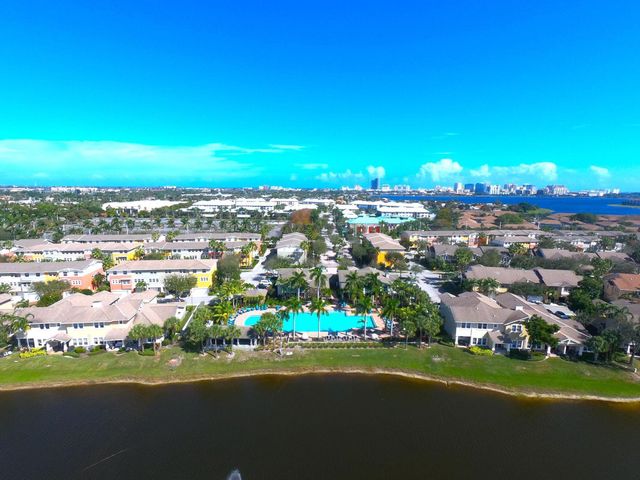 810 Marina Del Ray 6, West Palm Beach, FL 33401