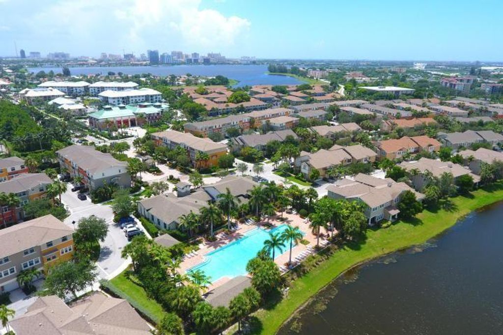 810 Marina Del Ray 6, West Palm Beach, FL 33401