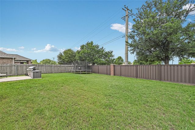 1008 Estes PARK, Taylor, TX 76574