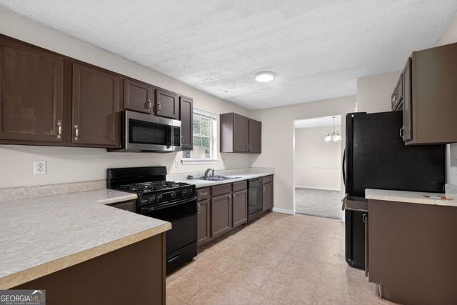 6843 Hill Creek Cove, Lithonia, GA 30058