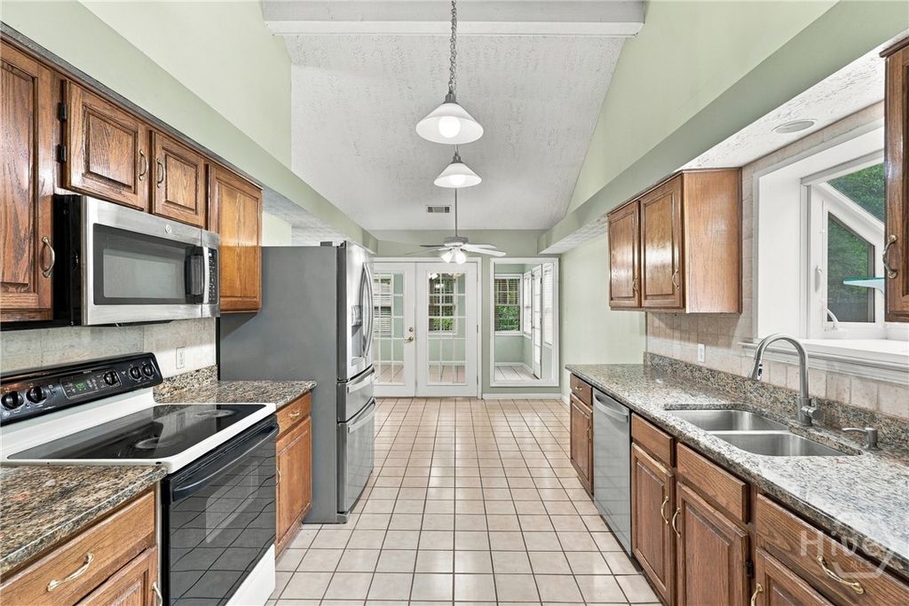 Image 12 of property listing at 228 Davis Road, Richmond Hill, GA 31324