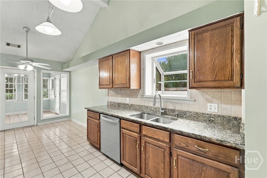 Image 14 of property listing at 228 Davis Road, Richmond Hill, GA 31324