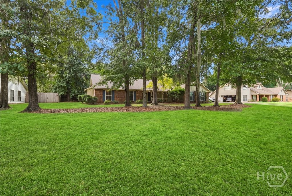 Image 2 of property listing at 228 Davis Road, Richmond Hill, GA 31324