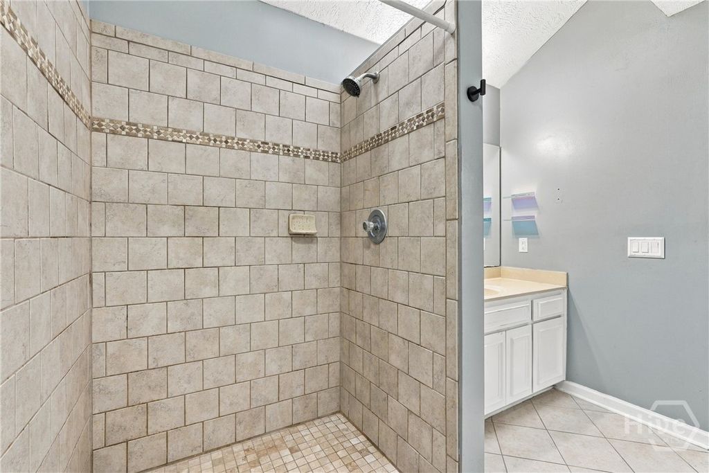 Image 24 of property listing at 228 Davis Road, Richmond Hill, GA 31324