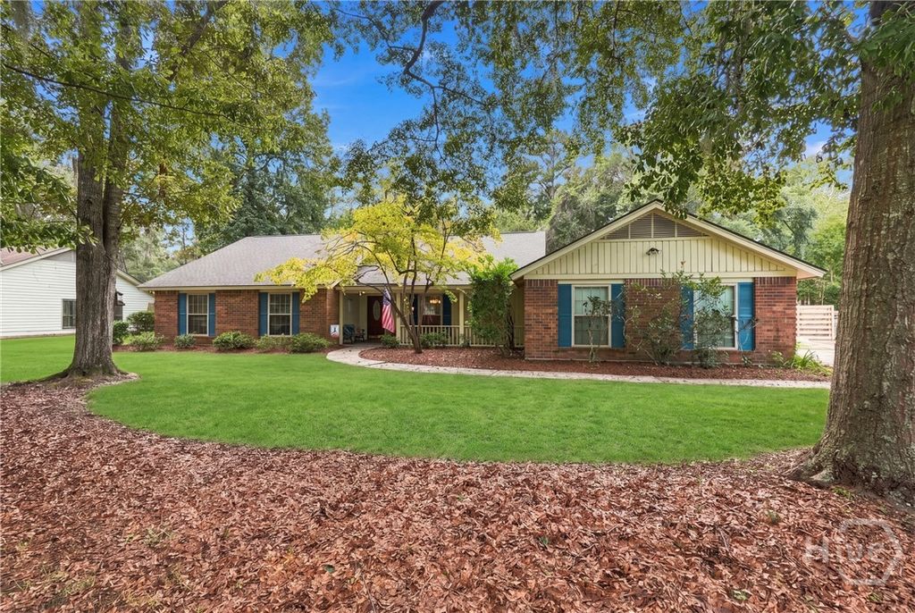 Image 3 of property listing at 228 Davis Road, Richmond Hill, GA 31324